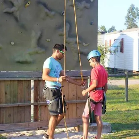 With Shared Pool In + 30 M² + Pool. * باتاياس