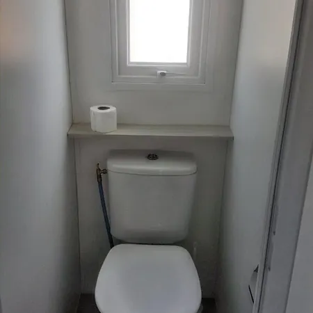 بيت للعطل With Shared Pool In + 30 M² + Pool. *