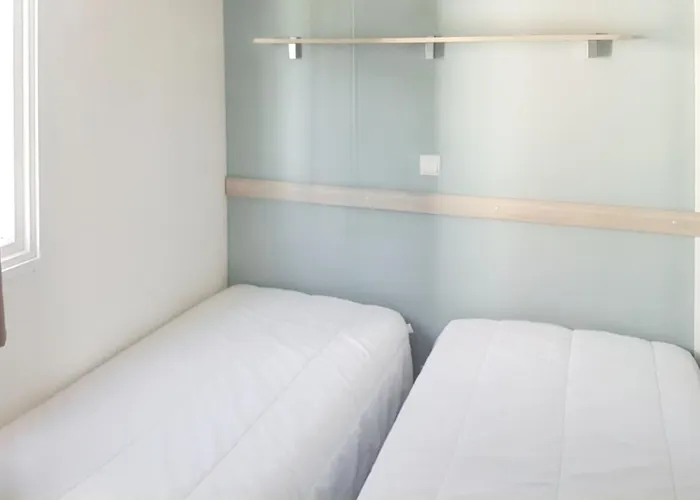 With Shared Pool In + 30 M² + Pool. 帕塔亚什