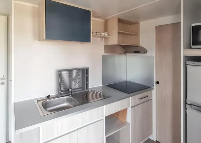 With Shared Pool In + 30 M² + Pool. 帕塔亚什