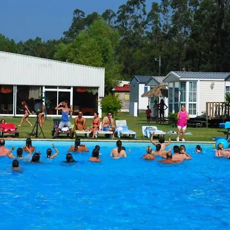 With Shared Pool In + 30 M² + Pool Tatil Evi Pataias