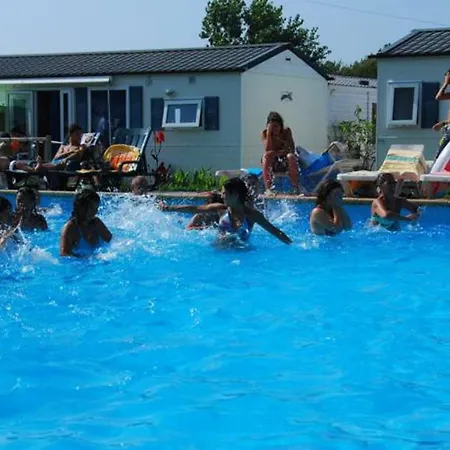 Ferienhaus With Shared Pool In + 30 M² + Pool. Pataias