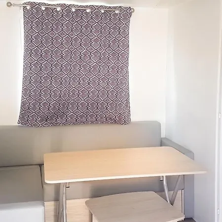 With Shared Pool In + 30 M² + Pool. בית נופש
