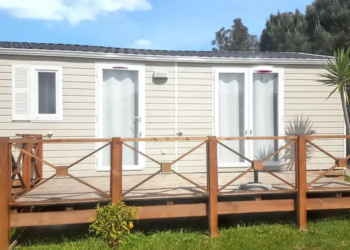 With Shared Pool In + 30 M² + Pool. Casa de Férias *