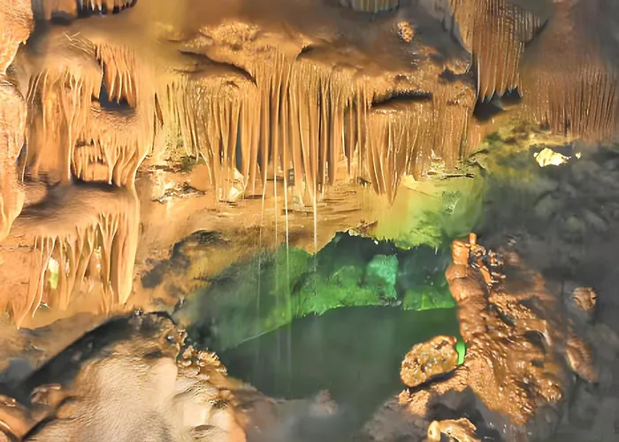 With Shared Pool In + 30 M² + Pool. Casa de Férias